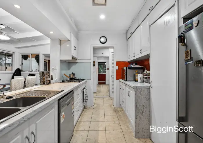 385 Waverley Road, Mount Waverley, VIC, Mount Waverley - Thumbnail 4