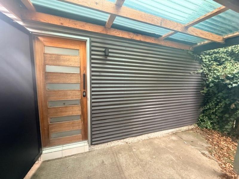 Modern Studio Living in Quiet Alfredton Location