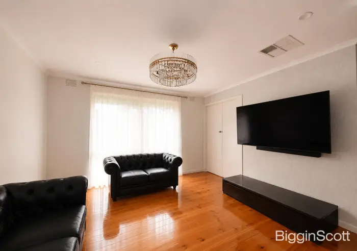 49 Calderwood Avenue, Wheelers Hill, VIC, Wheelers Hill - Thumbnail 4