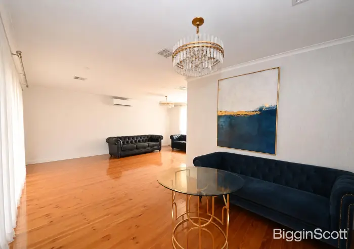 49 Calderwood Avenue, Wheelers Hill, VIC, Wheelers Hill - Thumbnail 3