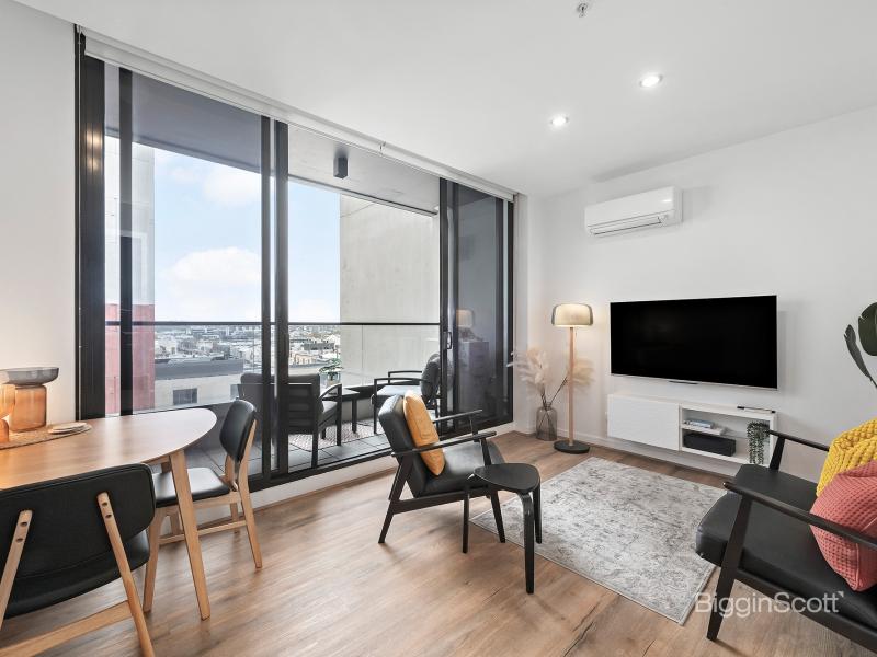 THE ULTIMATE BALANCE OF CONVENIENCE, COMFORT AND INNER-CITY CONTEMPORARY LIVING