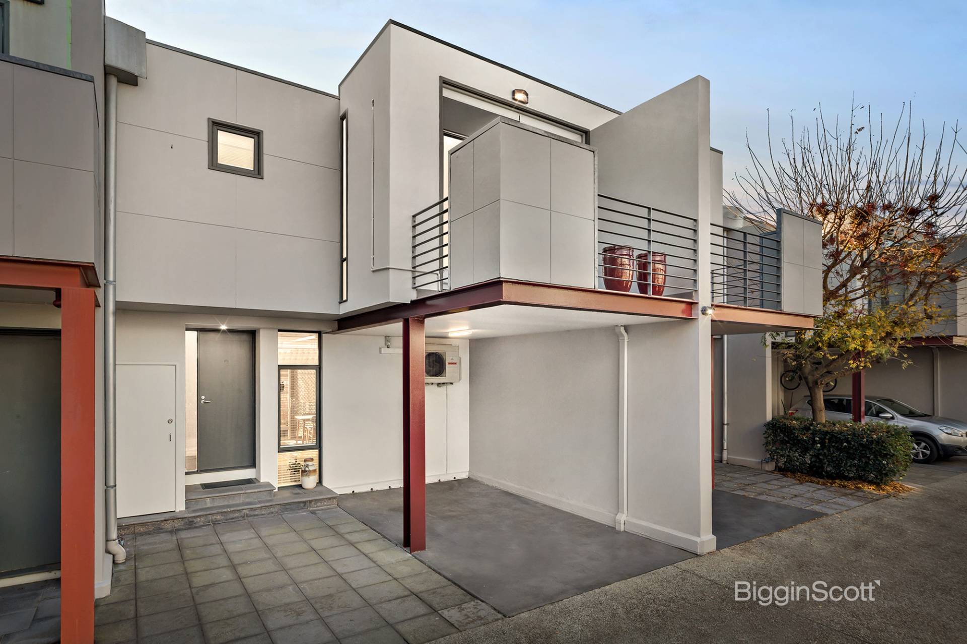 2/47 Mary Street