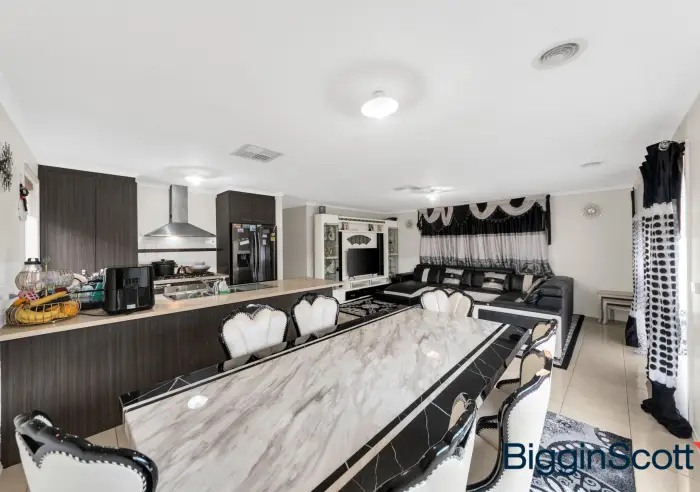 22 Lancewood Road, Manor Lakes, VIC, Manor Lakes - Thumbnail 6