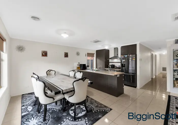 22 Lancewood Road, Manor Lakes, VIC, Manor Lakes - Thumbnail 4