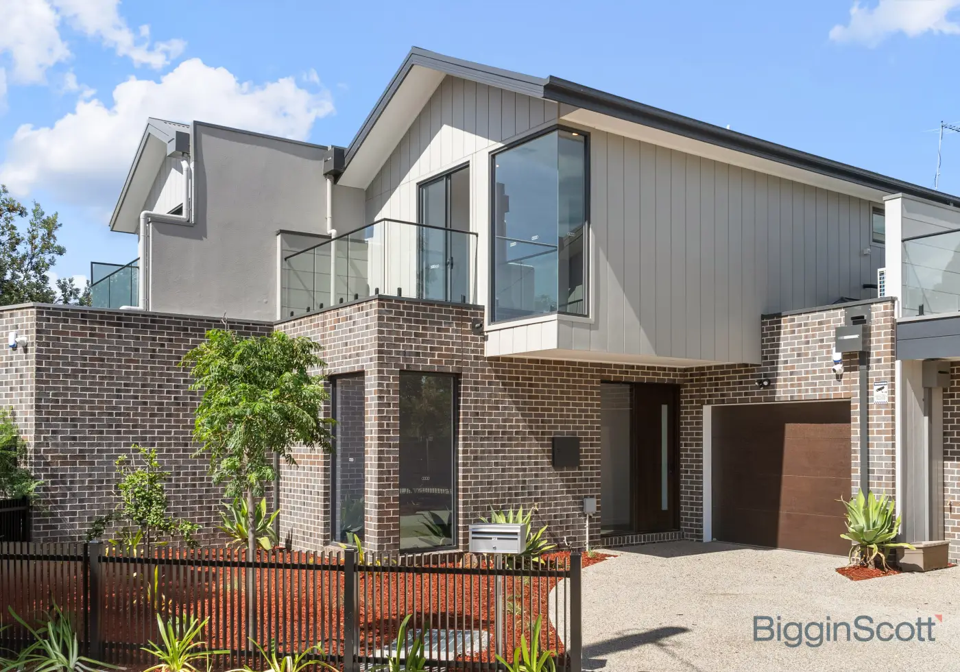 3/12 Omar Street, Maidstone, VIC, Maidstone - Thumbnail 2