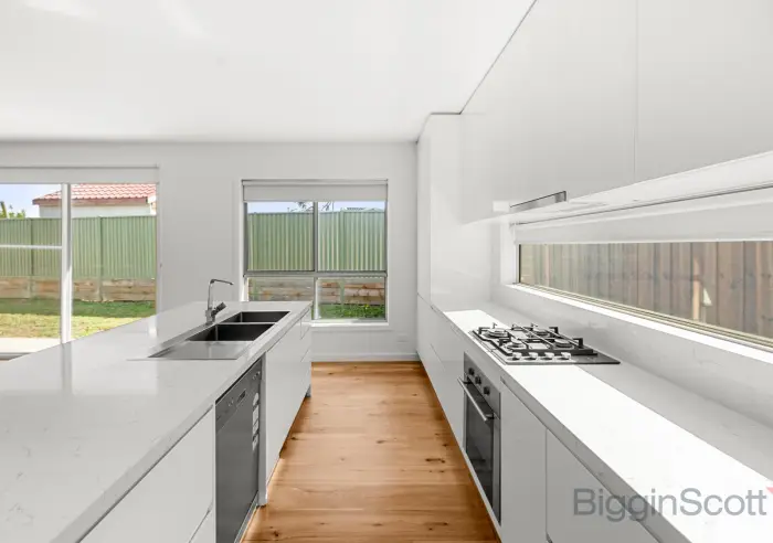 4 Wilmot Drive, Delahey, VIC, Delahey - Thumbnail 4
