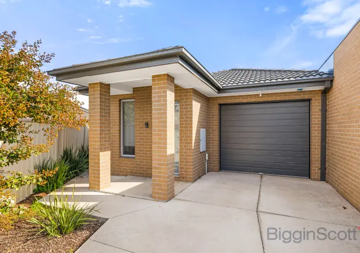4 Wilmot Drive, Delahey, VIC, Delahey - Thumbnail 3