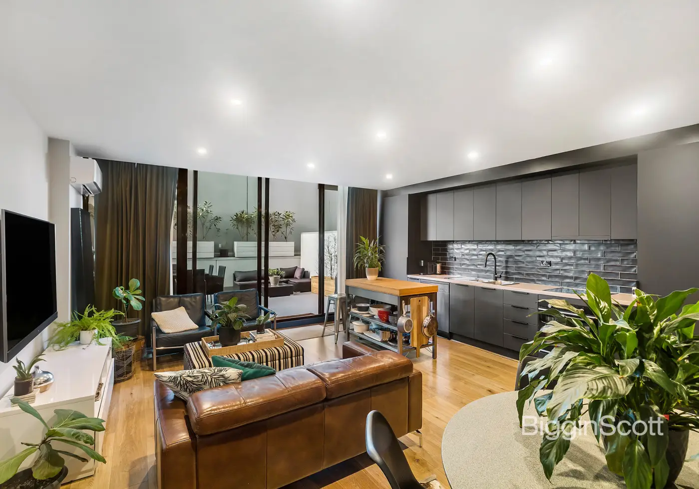 103/8 Howard St, Richmond, VIC, Richmond - Thumbnail 2