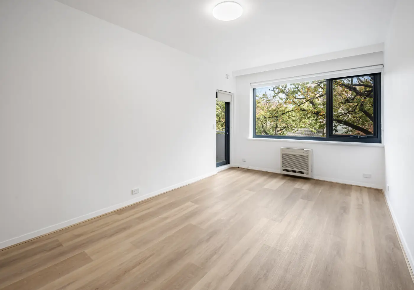 1/12 Kensington Road, South Yarra, VIC, South Yarra - Thumbnail 2