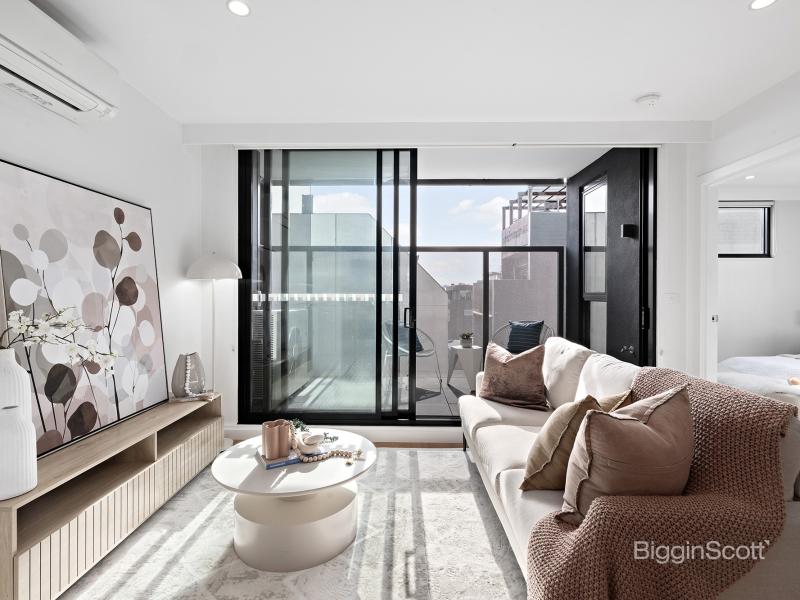 CONTEMPORARY RICHMOND APARTMENT IN THE ICONIC BILLY & CO BUILDING