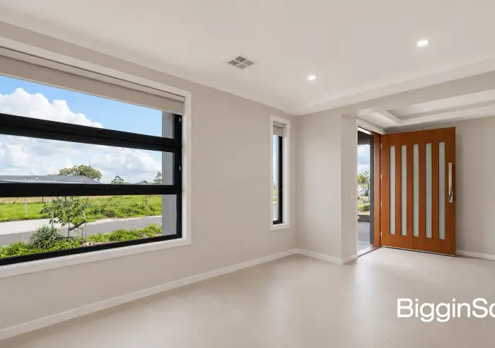 12 Claudia Drive, Epping, VIC, Epping - Thumbnail 3