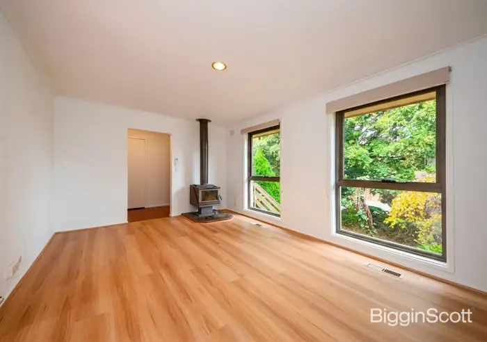 25 McDermott Avenue, Mooroolbark, VIC, Mooroolbark - Thumbnail 4