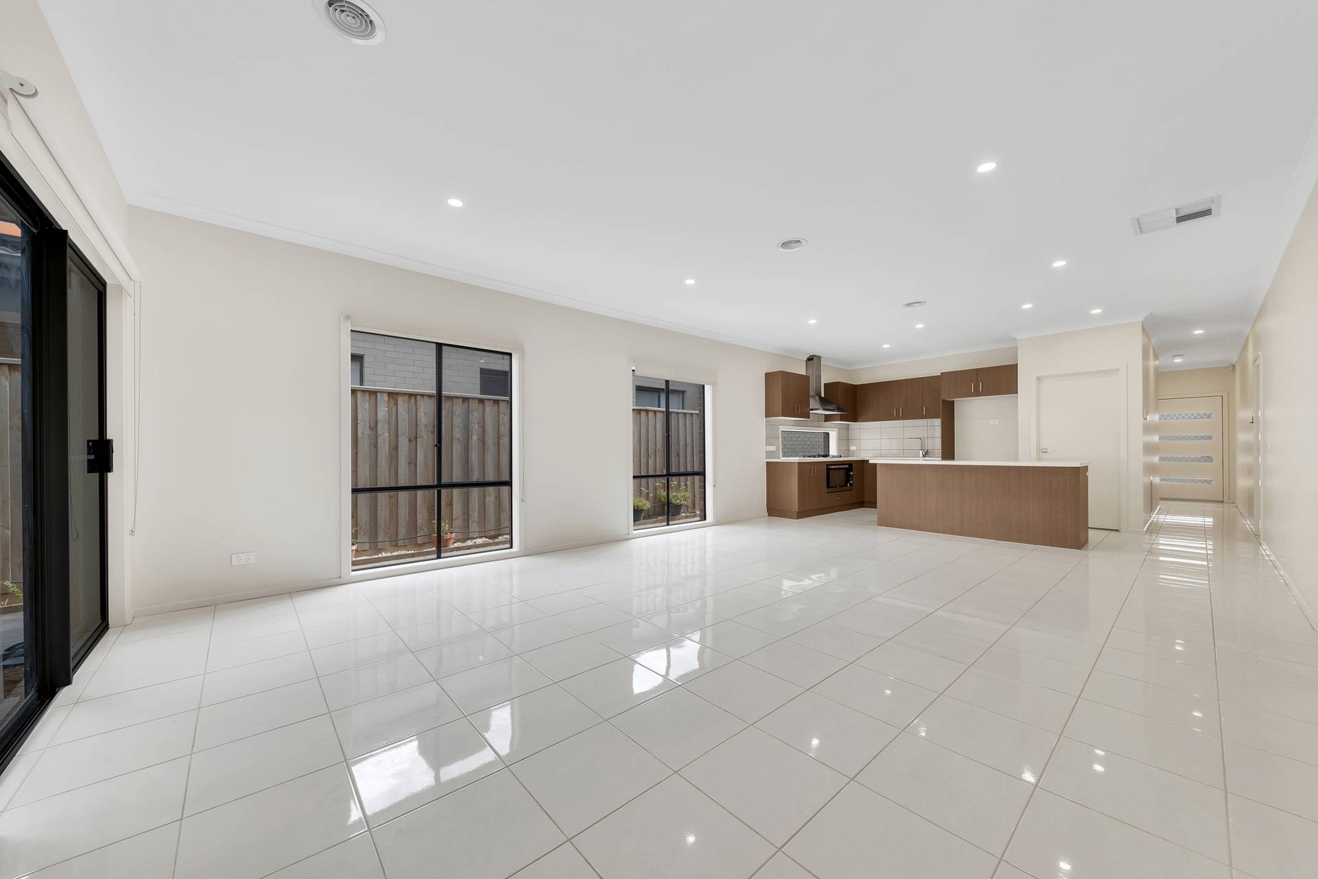 9 Mandrake Street, Tarneit - Thumbnail 2