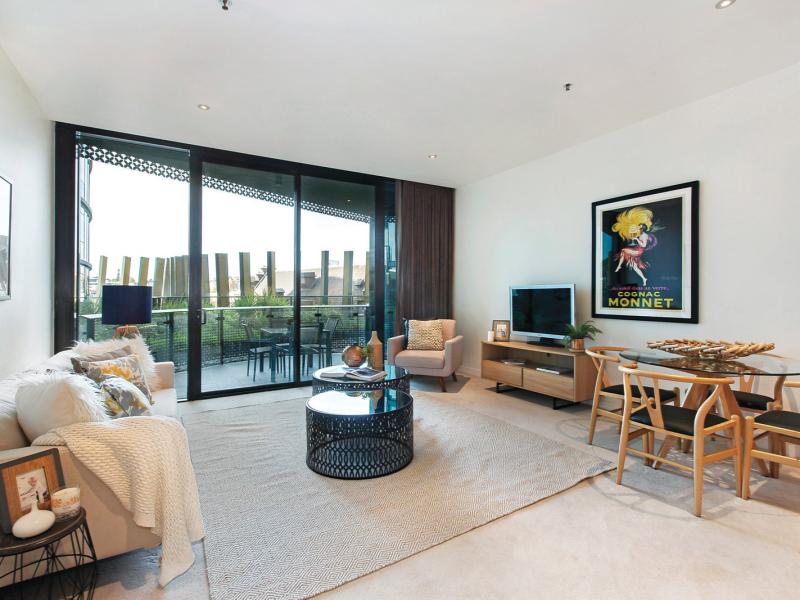 Light-Filled Lifestyle Living in the Heart of Camberwell Junction