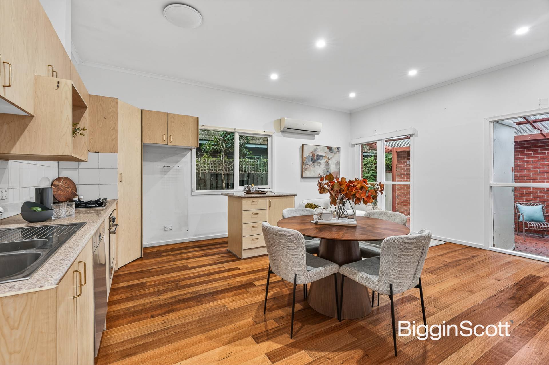 1/110 Blackburn Road, Glen Waverley - Thumbnail 3