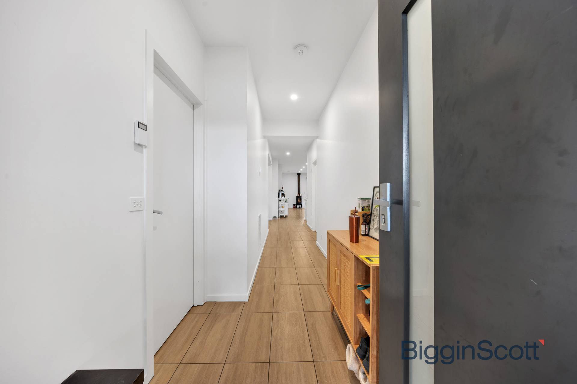 12 Bamburgh Street, Werribee - Thumbnail 3