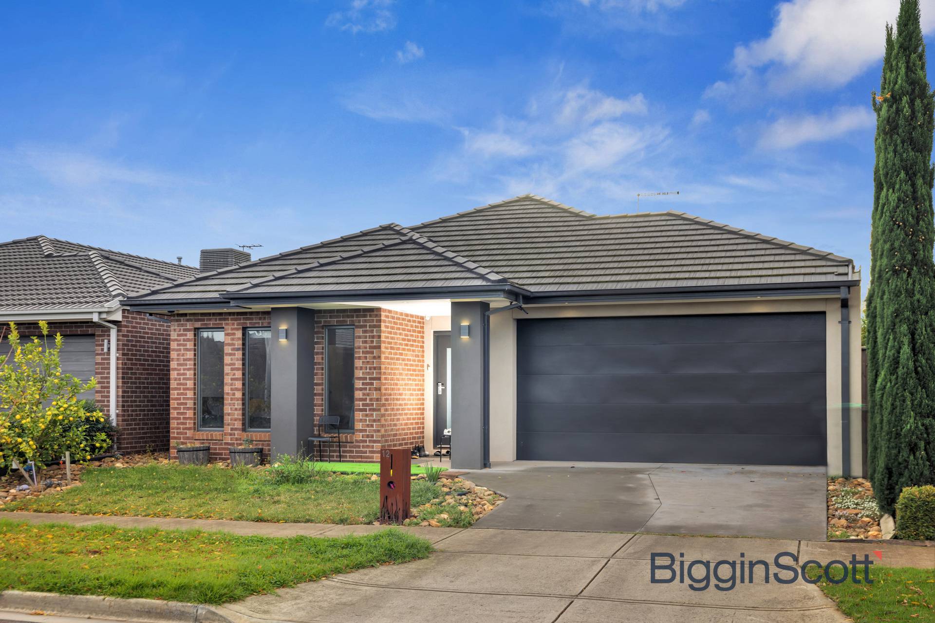 12 Bamburgh Street, Werribee - Thumbnail 2