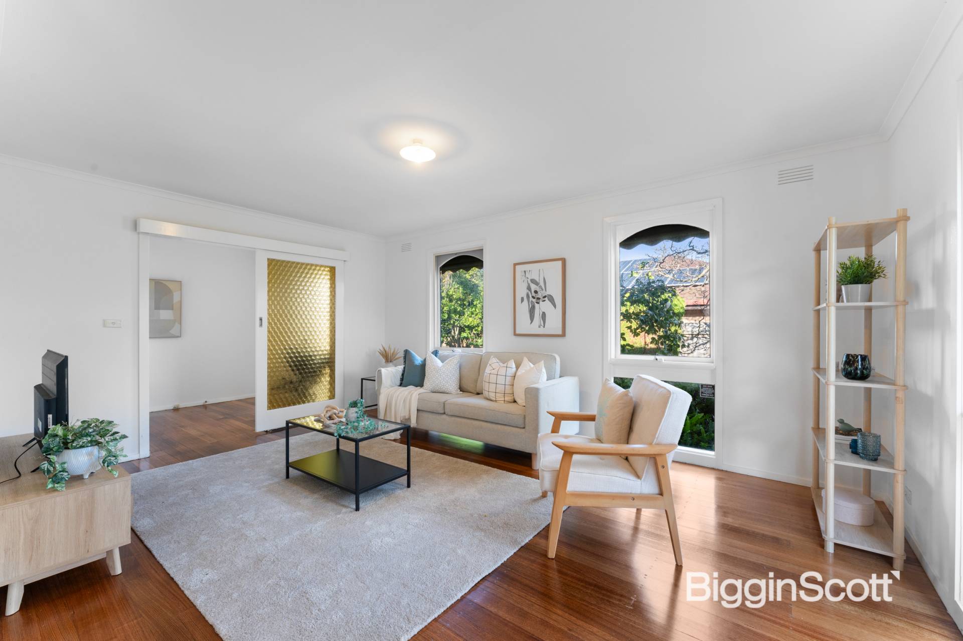 24 Hendra Grove, Ringwood - Thumbnail 2