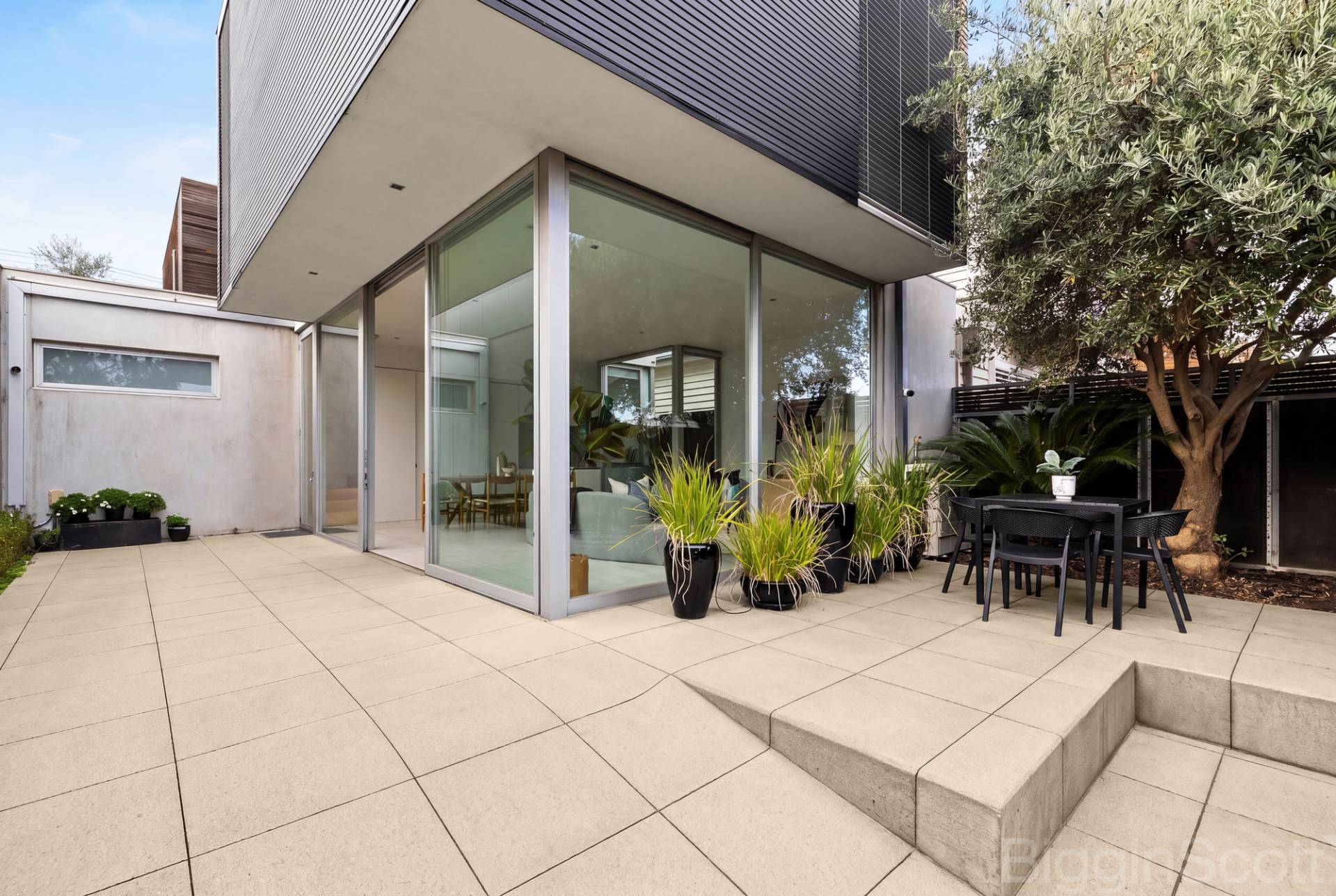 20 Leslie Street, St Kilda East - Thumbnail 2