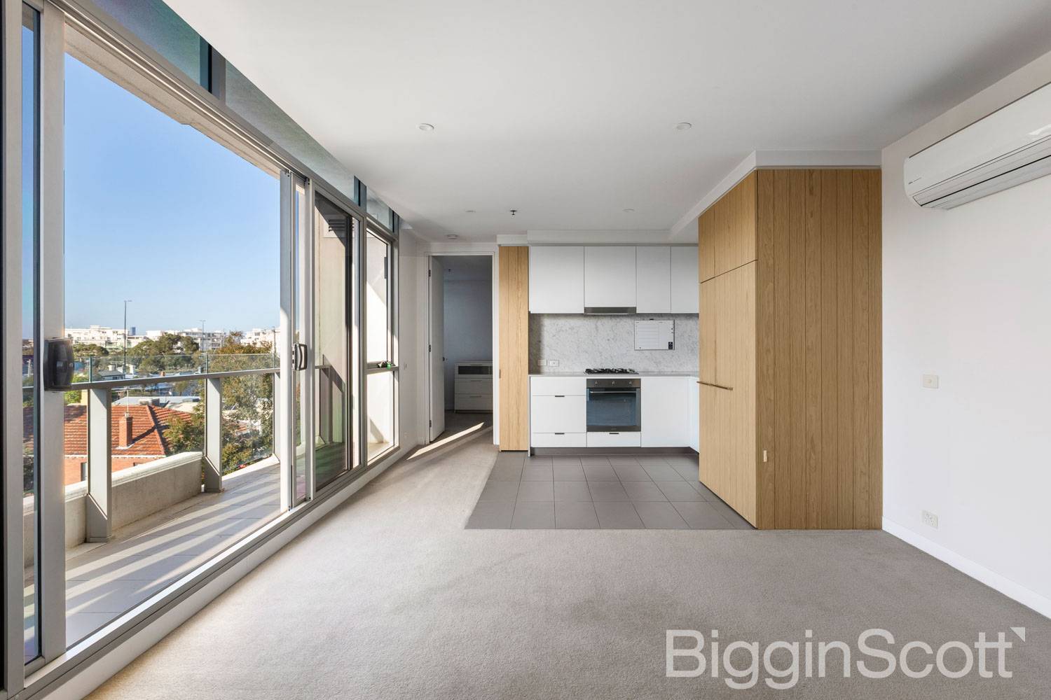 319/99 Dow Street, Port Melbourne - Thumbnail 4