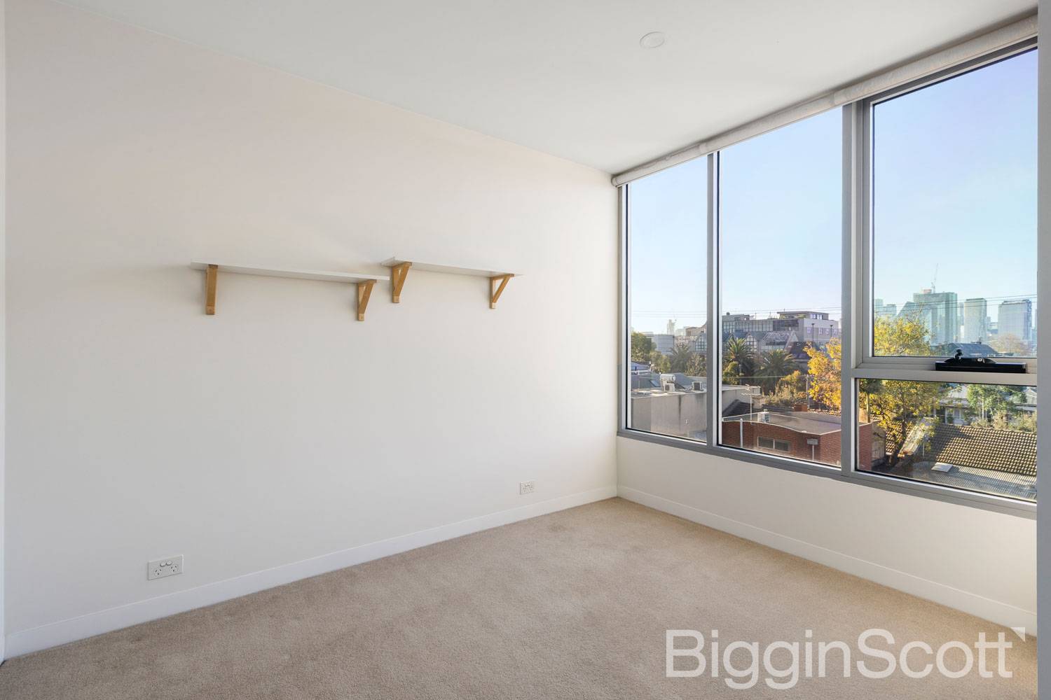 319/99 Dow Street, Port Melbourne - Thumbnail 6