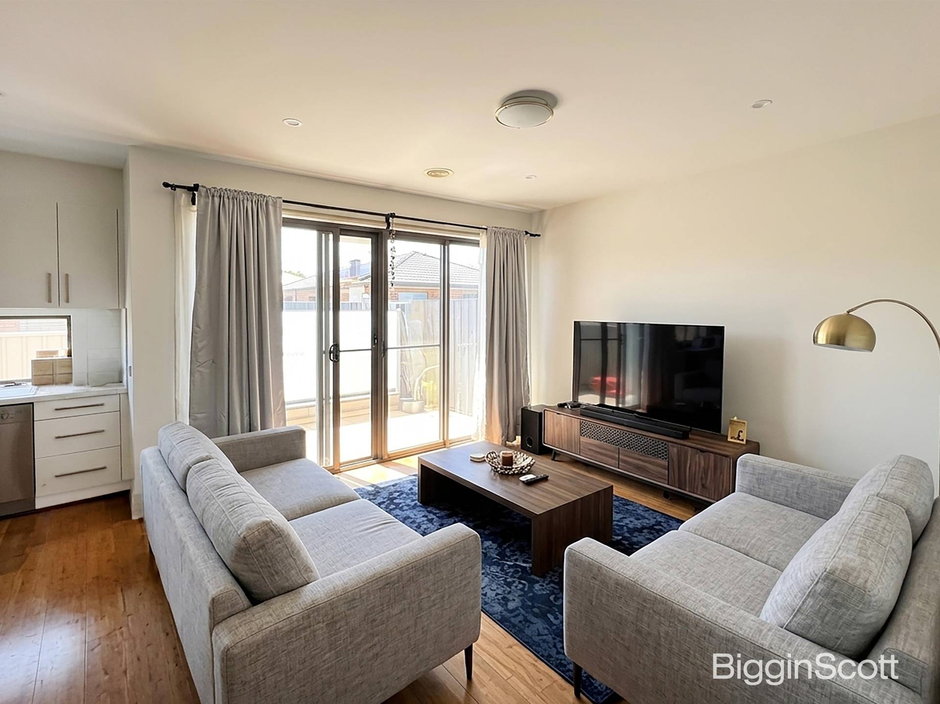 8/46 View Road, Springvale - Thumbnail 2