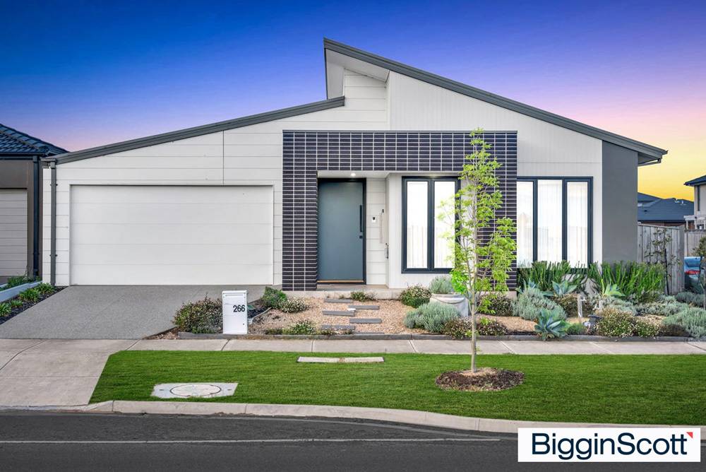 266  Hummingbird Boulevard, Tarneit - Thumbnail 2