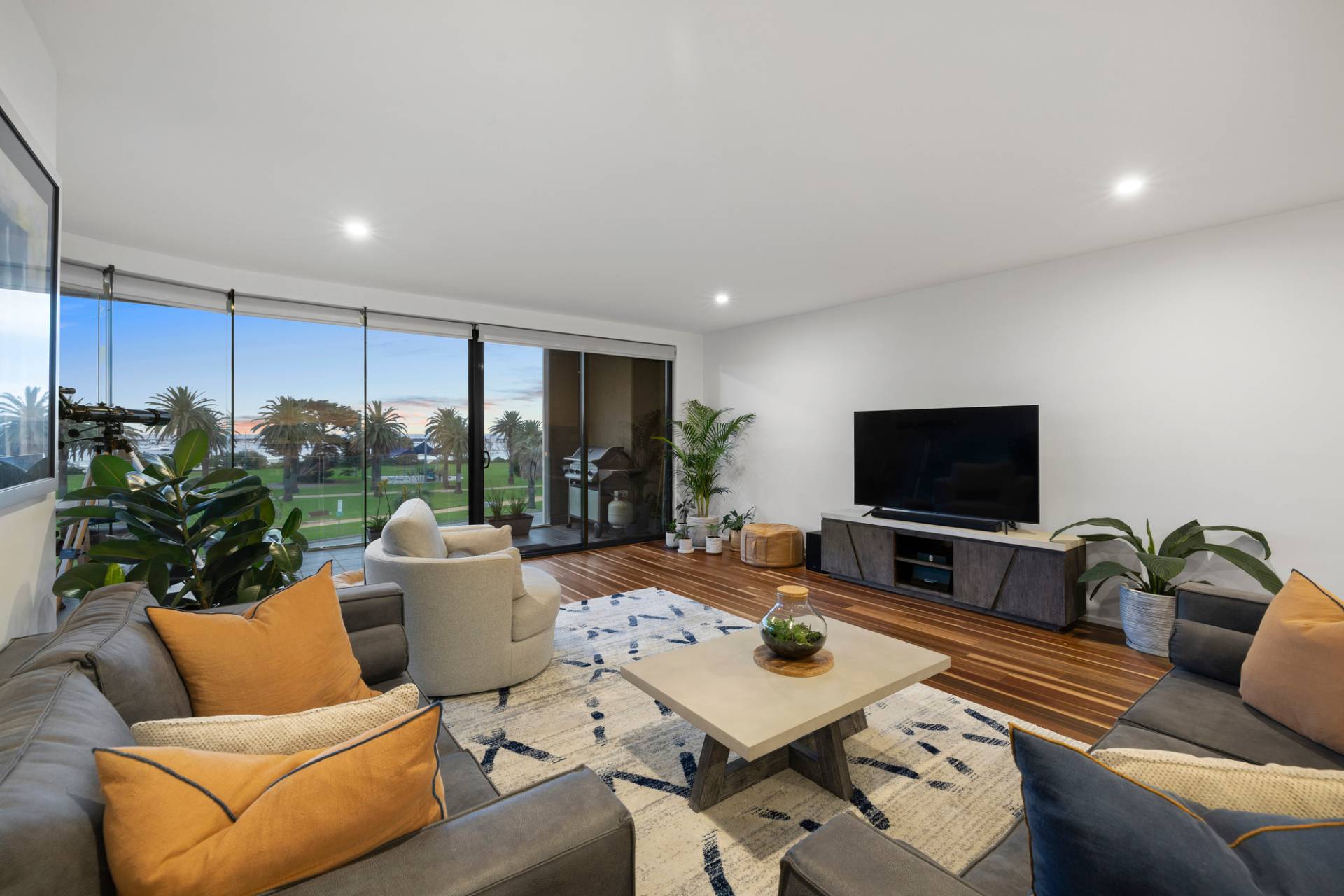 301/348 Beaconsfield Parade, St Kilda West - Thumbnail 3