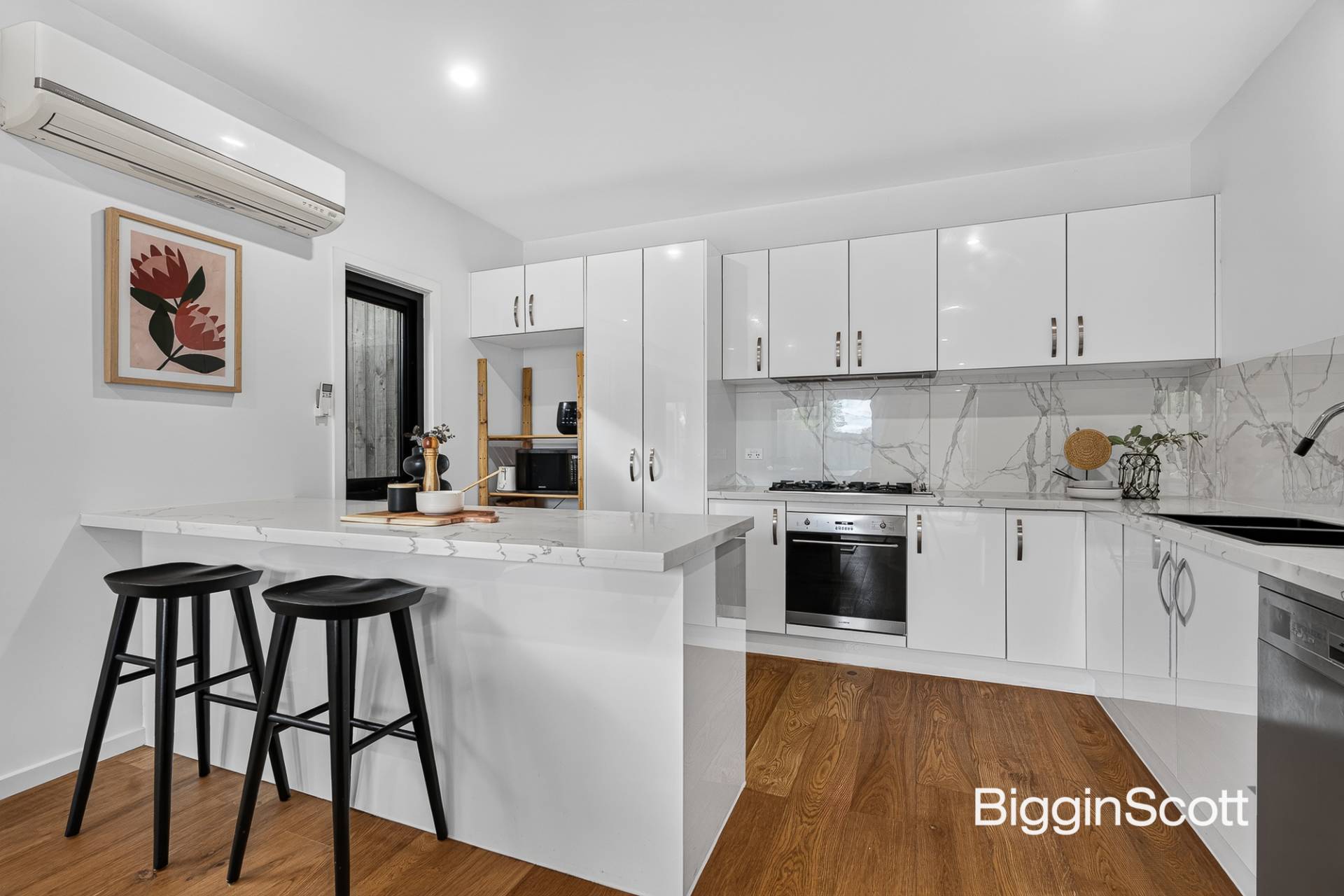 5/1-3 Banool Quadrant, Doncaster East - Thumbnail 3