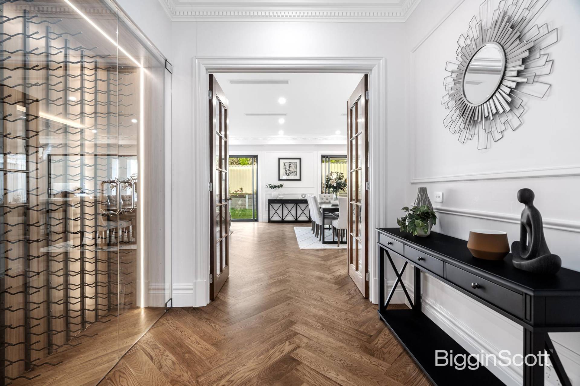 8 Clivejay Street, Glen Waverley - Thumbnail 3