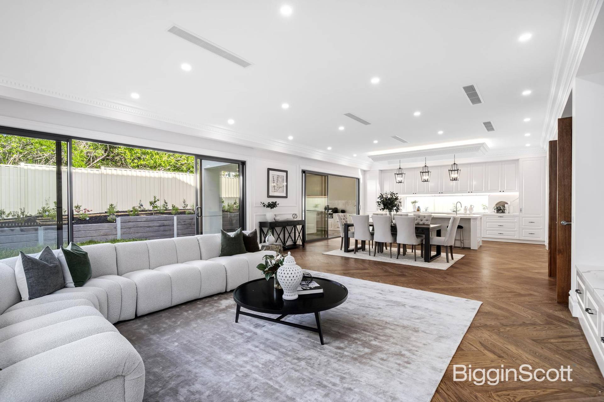 8 Clivejay Street, Glen Waverley - Thumbnail 7