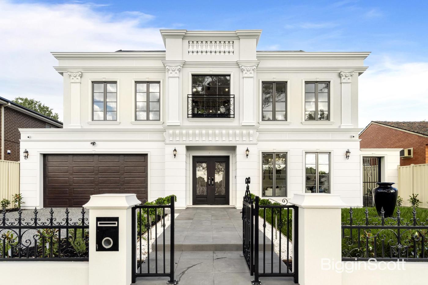 8 Clivejay Street, Glen Waverley, VIC