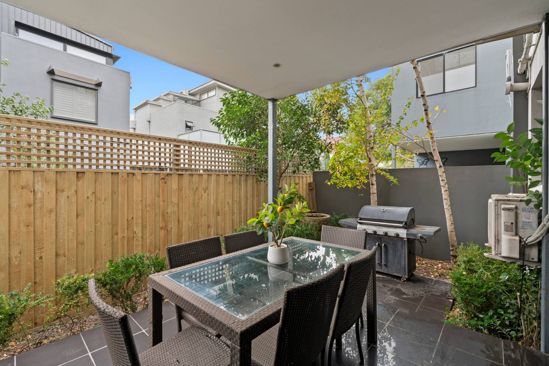 2/15 Wrexham Road, Windsor VIC 3181