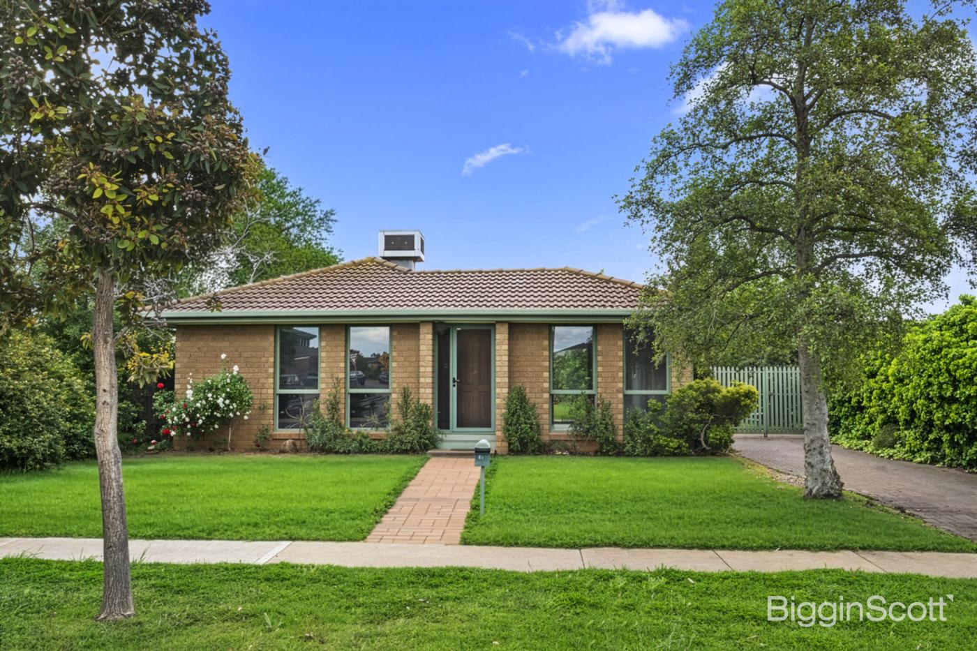 10 Froggitts Lane, Werribee, VIC
