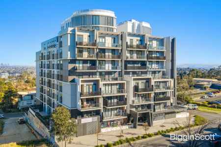 Bright, Modern Apartment Steps from Westfield Doncaster