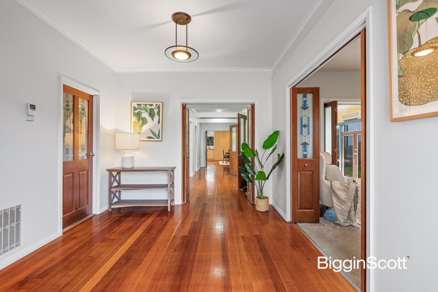 33 Olinda Street, Glen Waverley, VIC