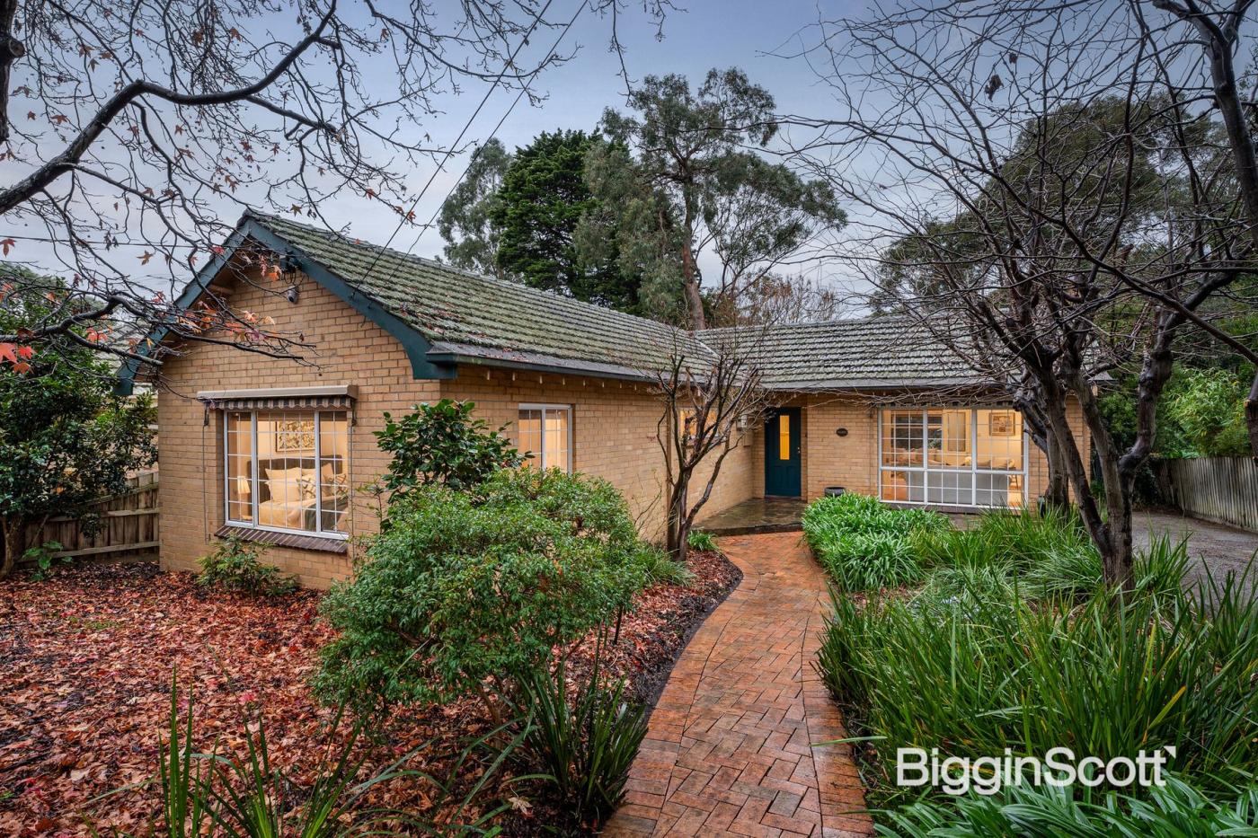 17 Drummond Street, Blackburn South, VIC