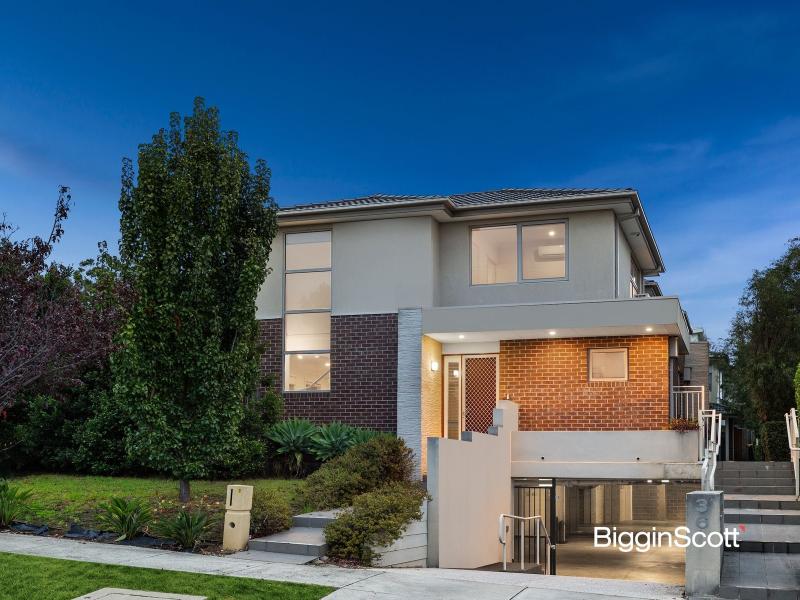 Contemporary Family Living in the East Doncaster Secondary College Zone