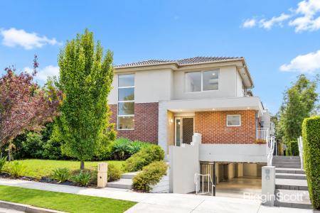 Contemporary Family Living in the East Doncaster Secondary College Zone