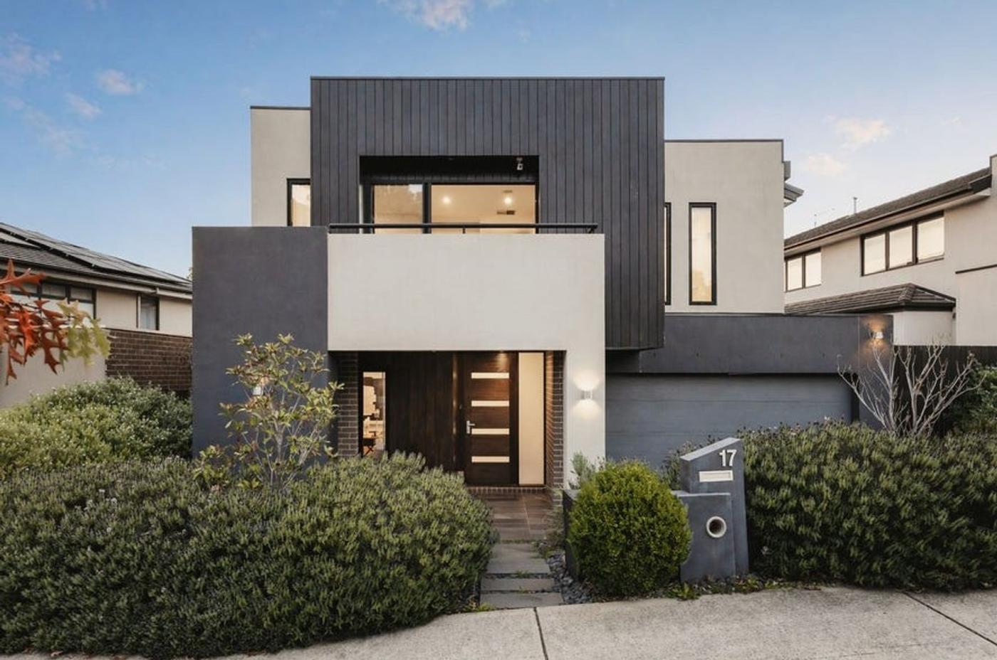 17 Heritage Boulevard, Doncaster, VIC