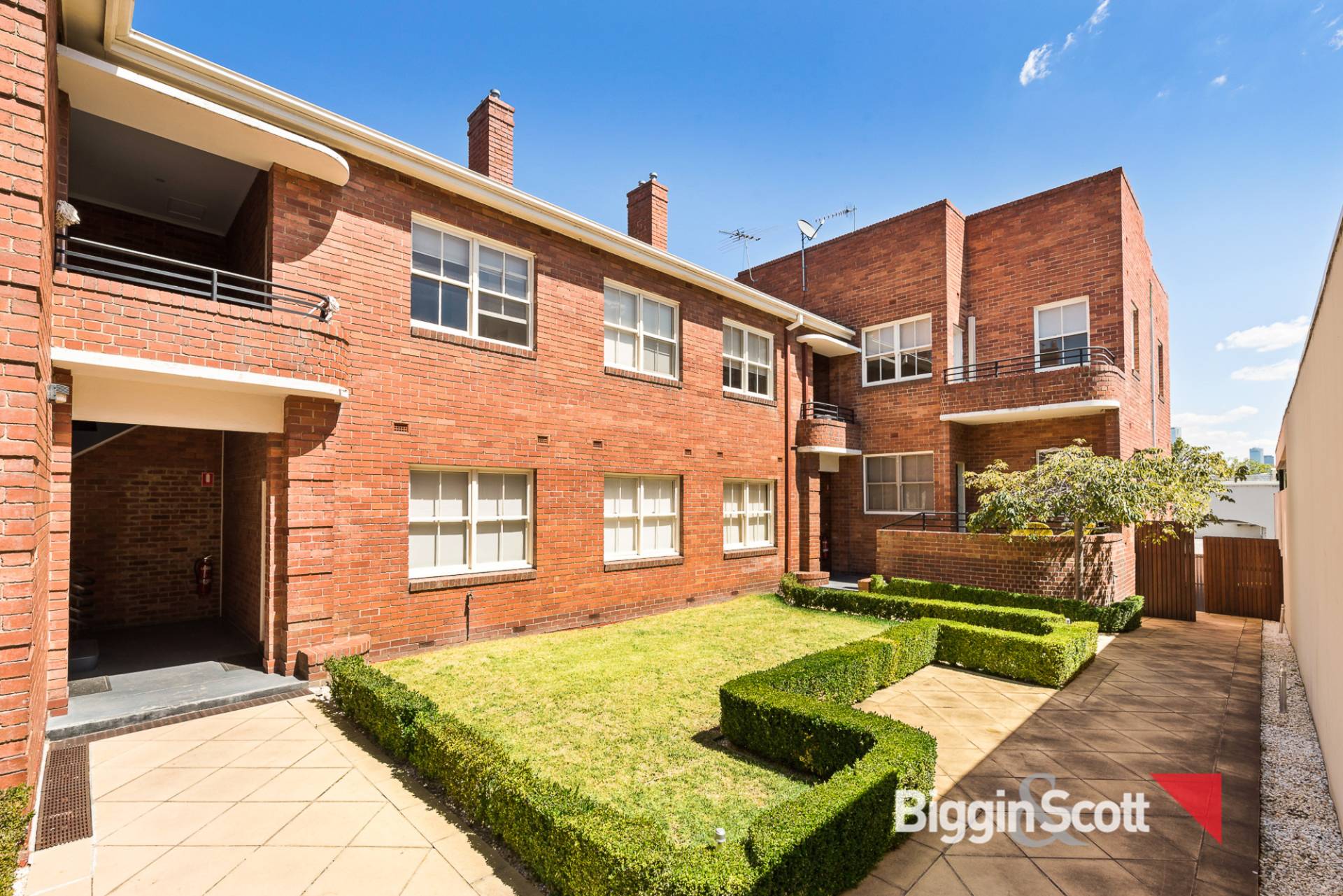 8/20 Docker Street, Richmond VIC 3121