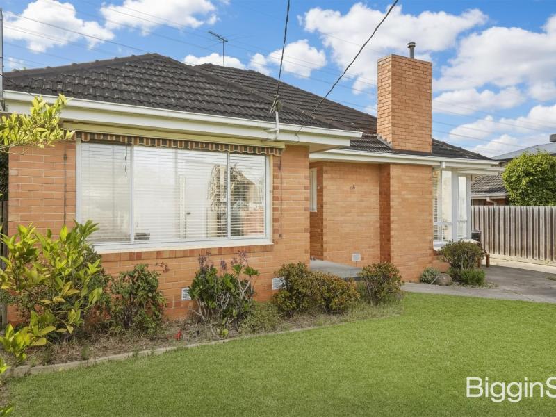 Neat and Tidy Family Home with Generous Living Spaces in Great Location