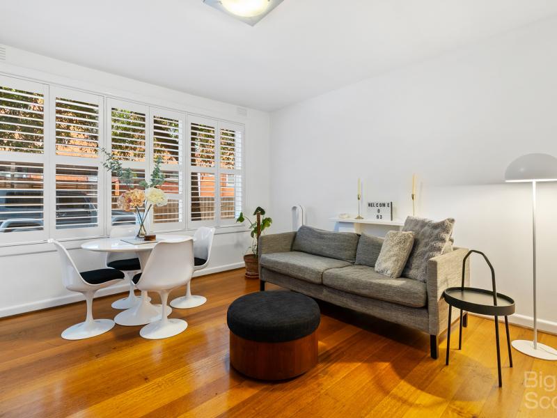 CHARMING FULLY FURNISHED APARTMENT IN THE HEART OF ELWOOD