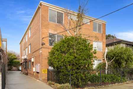 Freshly Renovated Style in the Heart of Prahran!