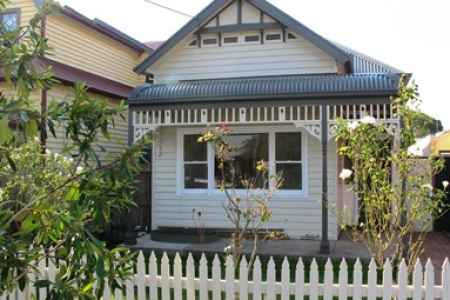 6 MONTH LEASE - Two-Bedroom Home in Prime Northcote Location