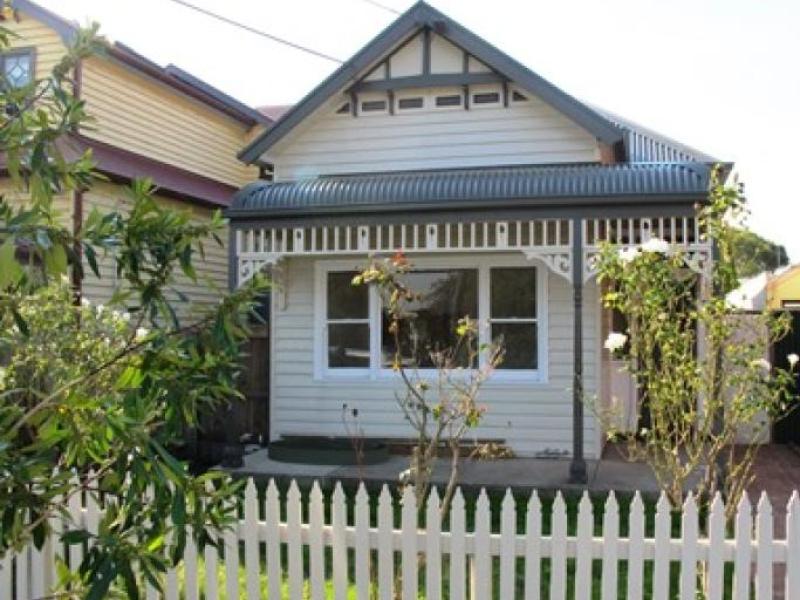 6 MONTH LEASE - Two-Bedroom Home in Prime Northcote Location