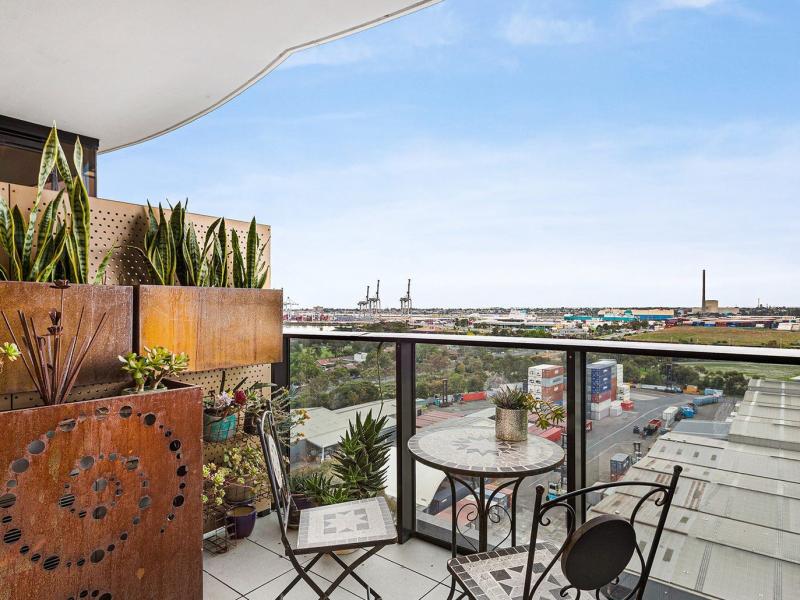 Spectacular Top-Floor Water Views & Resort-Style Living