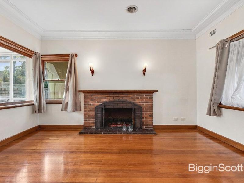 THREE BEDROOM HOME IN GREAT LOCATION