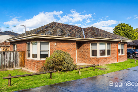 Stunning Unit in the Heart of Glen Waverley School Zone