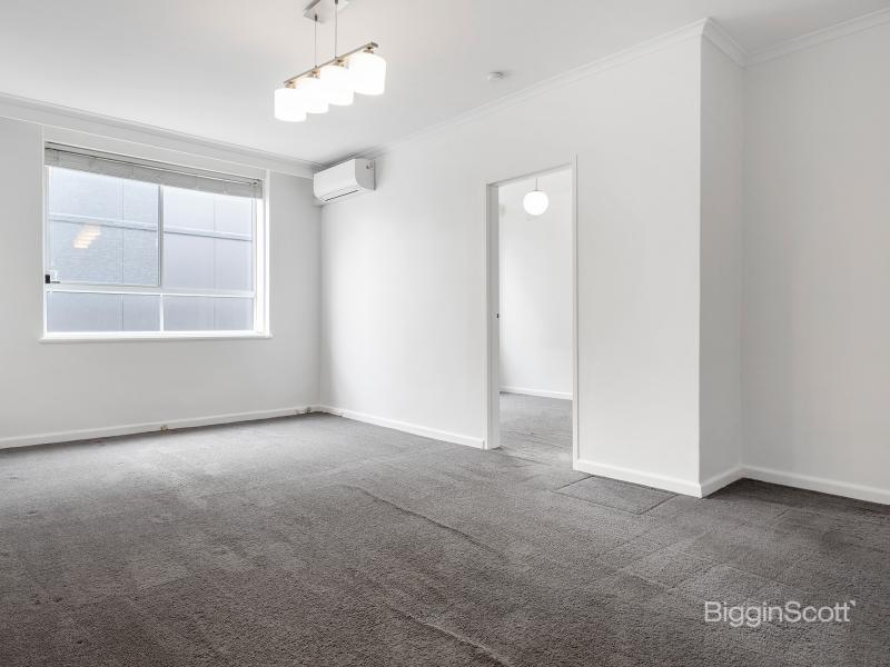 SPACIOUS ONE BEDROOM APARTMENT IN BOUTIQUE BLOCK!